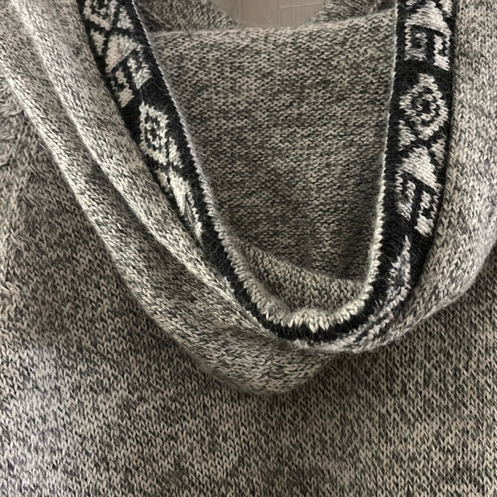 Unisex Mens L/womens XL alpaca hooded kangaroo pocket sweater in great condition - Picture 5 of 6